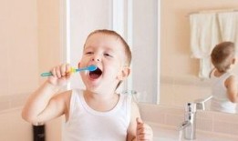 宝宝刷牙视频,轻松掌握口腔护理小技巧